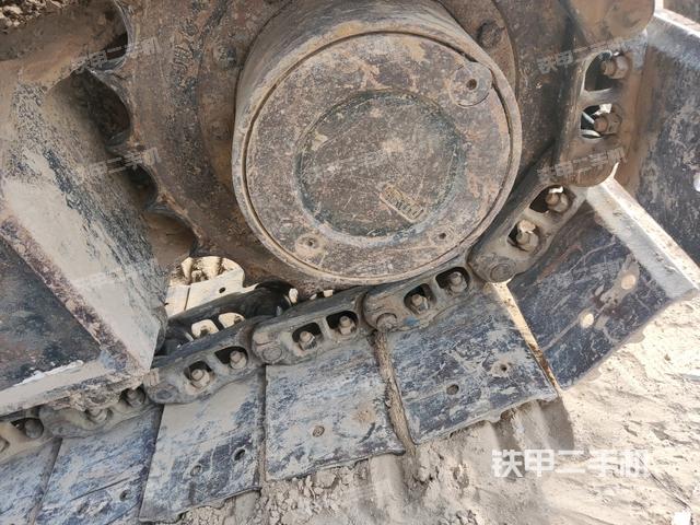 左驅(qū)動(dòng)輪（行走機(jī)構(gòu)）