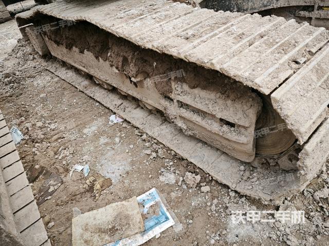 左側(cè)履帶整體?（行走機(jī)構(gòu)）