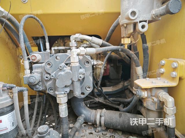液壓泵斜45?左(大件艙室) 液壓泵斜45?左(大件艙室)