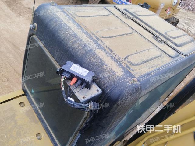 駕駛室頂部俯視（上車部件）