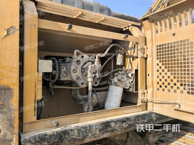 液壓泵室(大件艙室) 液壓泵室(大件艙室)
