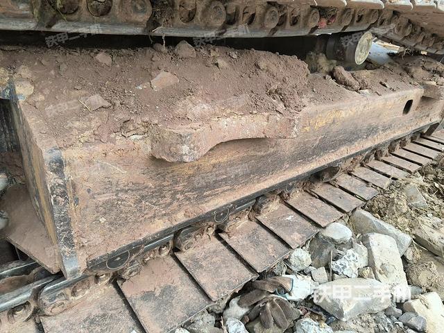 左側(cè)履帶整體?（行走機(jī)構(gòu)）