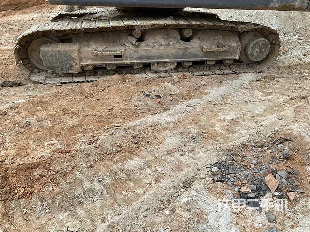 左側履帶整體?（行走機構）