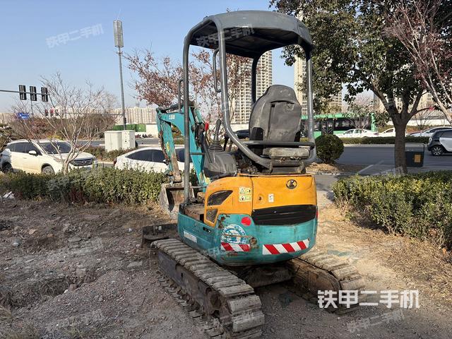 駕駛室頂部（整機(jī)外觀）