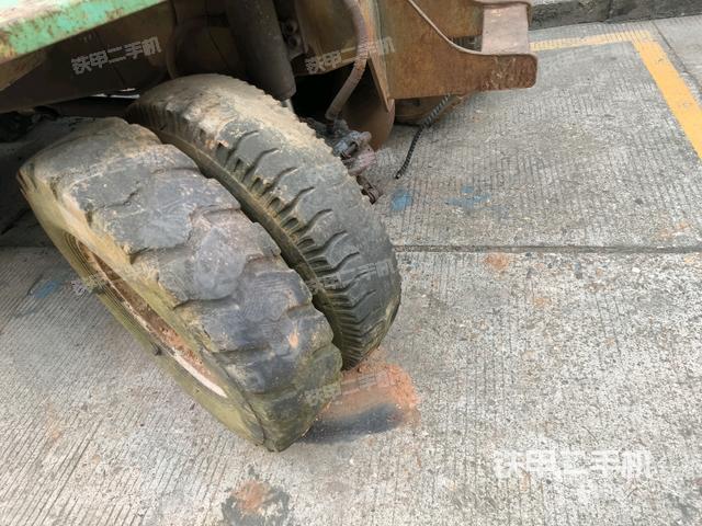 左側(cè)行走馬達蓋板(行走機構(gòu)) 左側(cè)行走馬達蓋板(行走機構(gòu))