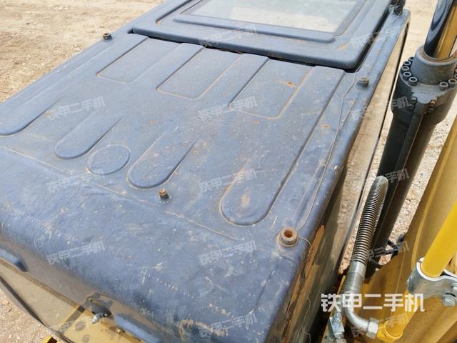 駕駛室頂部（整機(jī)外觀）