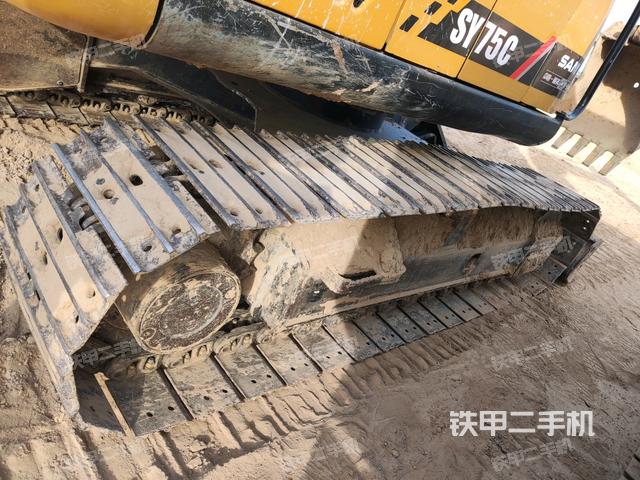 右側(cè)履帶整體?（行走機(jī)構(gòu)）