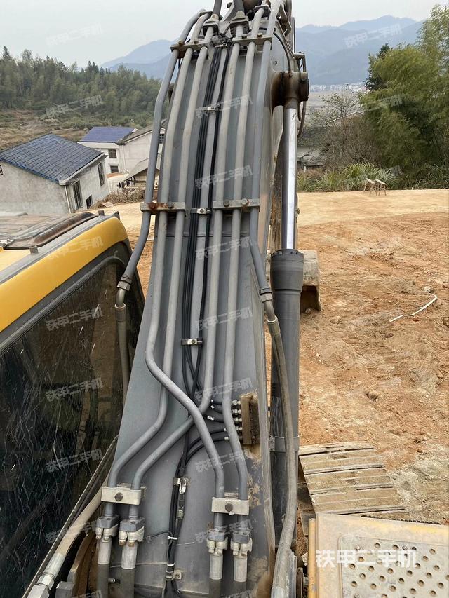 大臂背部俯視（工作和回轉裝置）