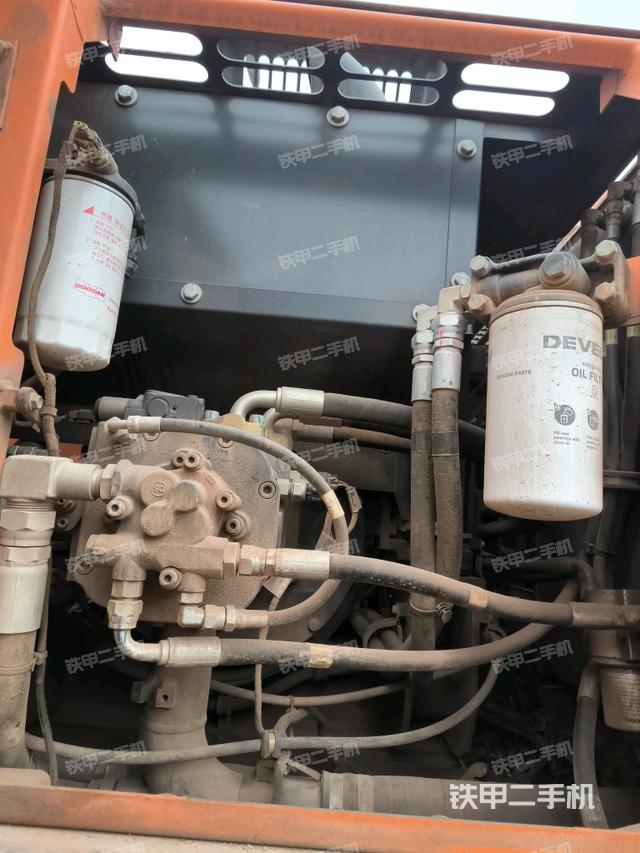 液壓泵斜45?左（大件艙室）