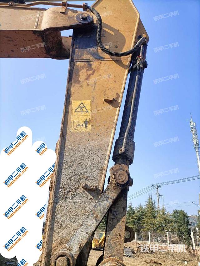 小臂整體左后（工作和回轉(zhuǎn)裝置）