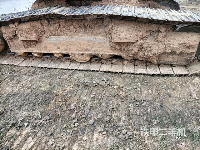 右側(cè)履帶整體（行走機構(gòu)）