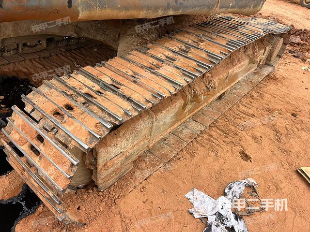 單側履帶整體（整機外觀）