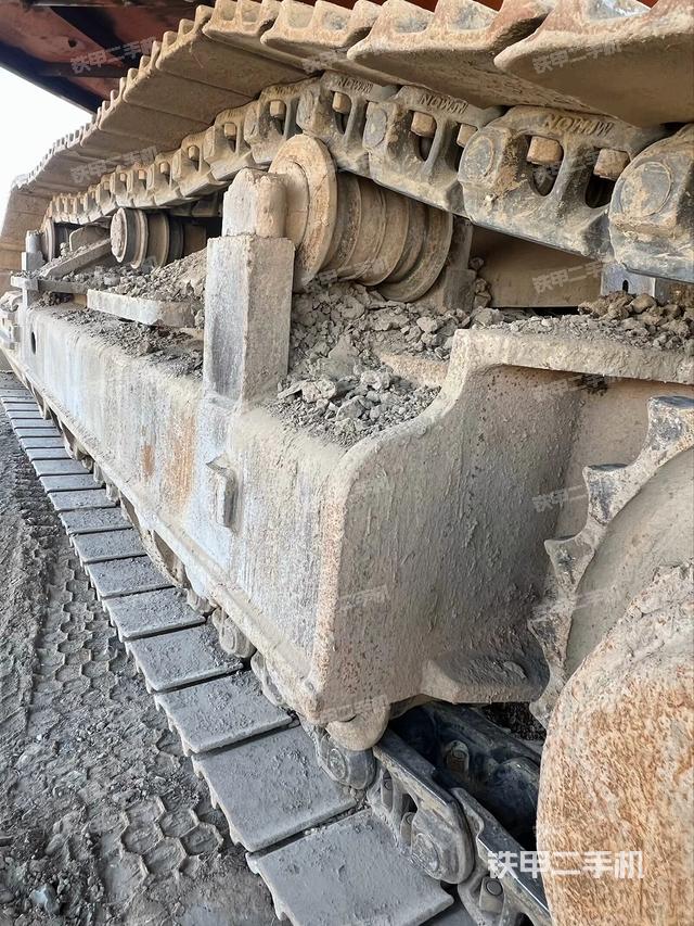 单侧履带整体（整机外观）