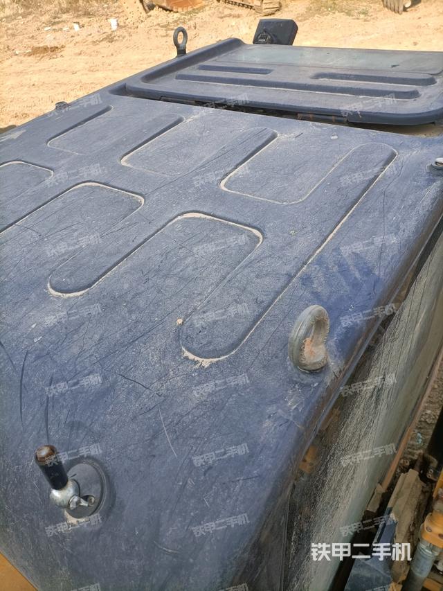 駕駛室頂部俯視（上車部件）