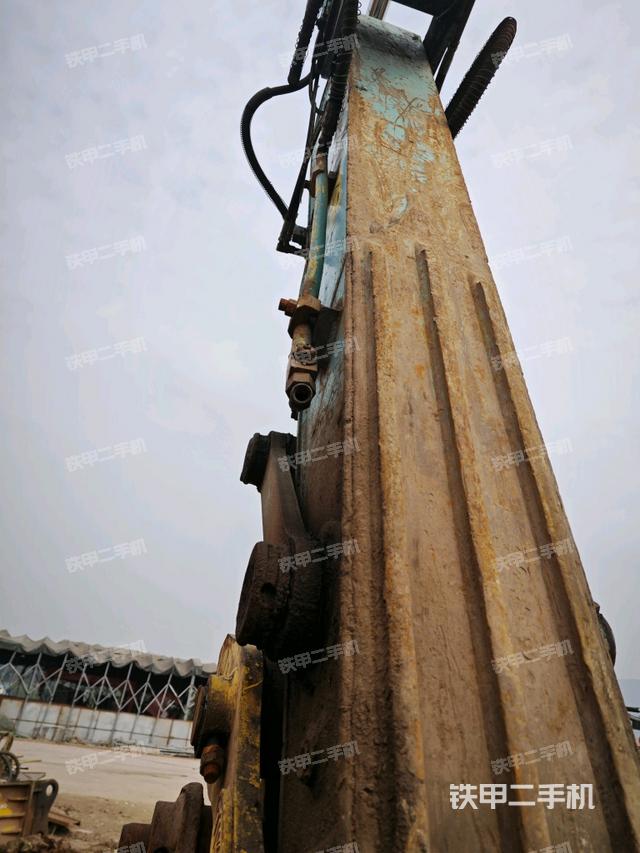小臂整體左后(工作和回轉(zhuǎn)裝置) 小臂整體左后(工作和回轉(zhuǎn)裝置)
