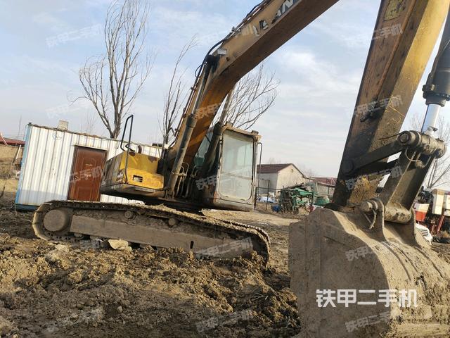右前45(整機(jī)外觀) 右前45(整機(jī)外觀)