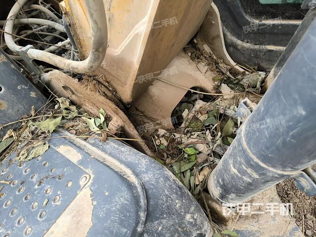 大臂根部?斜視（工作和回轉(zhuǎn)裝置）