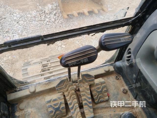 座椅后部（駕駛室部分）