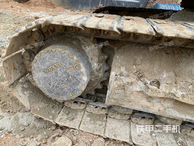 左驅(qū)動輪（行走機構）