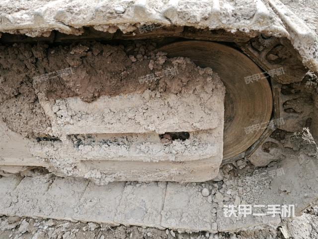 左導(dǎo)向輪（行走機(jī)構(gòu)）