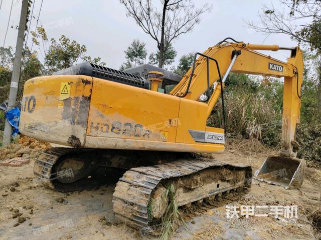 加藤HD820R挖掘机的设备实拍-第4张实拍照片