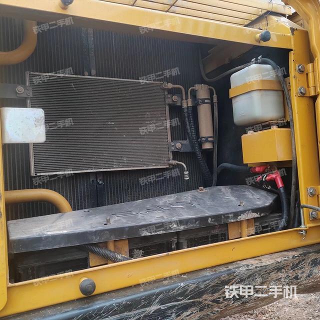 散熱器正面（大件艙室）