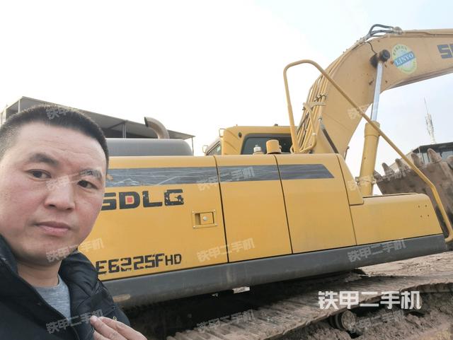 山东临工E6210F挖掘机的设备实拍-第1张实拍照片