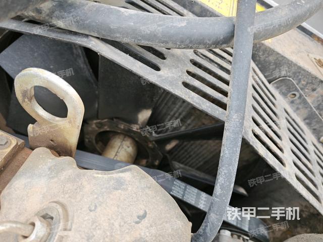 水箱+風(fēng)扇特寫(xiě)(上車(chē)部件) 水箱+風(fēng)扇特寫(xiě)(上車(chē)部件)