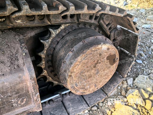 右驅(qū)動(dòng)輪（行走機(jī)構(gòu)）