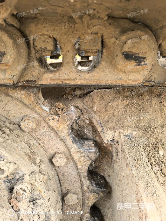 右側(cè)行走馬達蓋板（行走機構(gòu)）