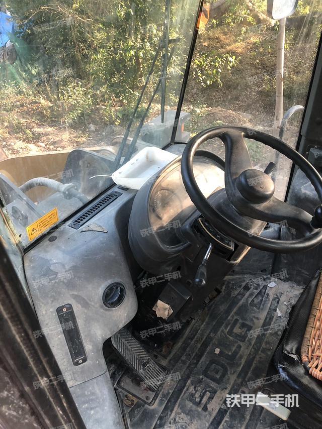 驾驶室操作台（整机外观及大件）