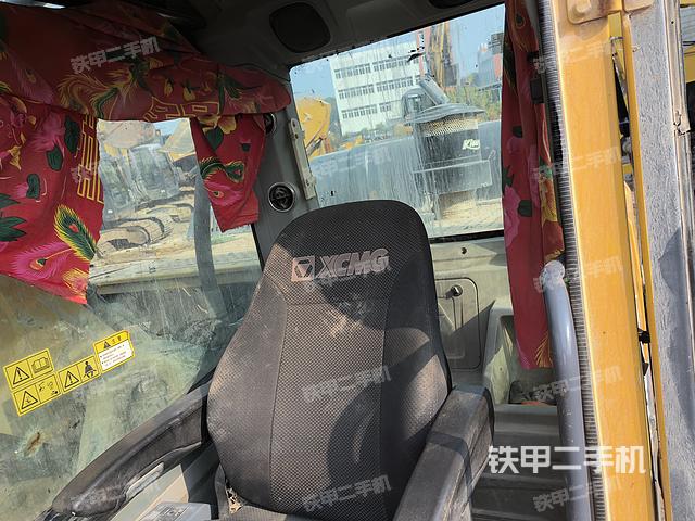 駕駛室整體(整機外觀) 駕駛室整體(整機外觀)