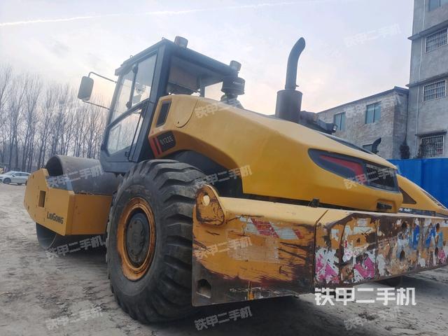 左后45°（壓路機整機外觀）