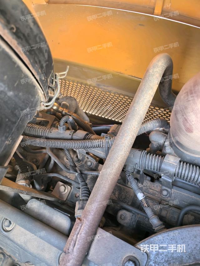 風扇及皮帶（壓路機發(fā)動機艙）