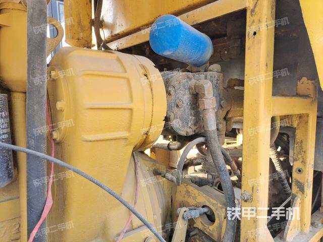 風(fēng)扇及皮帶（壓路機(jī)發(fā)動機(jī)艙）