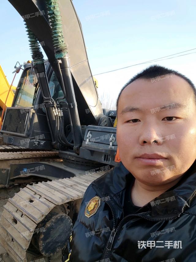 沃尔沃EC210荣耀版挖掘机的设备实拍-第1张实拍照片