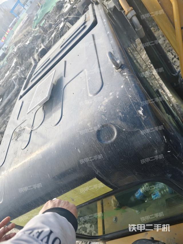 駕駛室頂部俯視(上車部件) 駕駛室頂部俯視(上車部件)