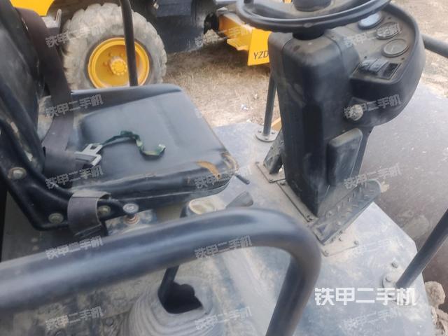 駕駛室外頂全景（壓路機駕駛室）