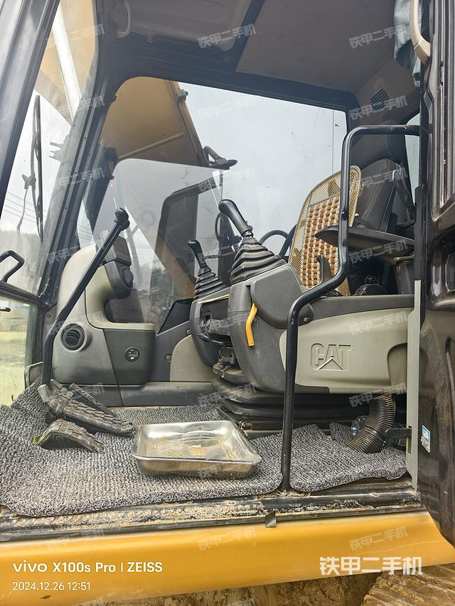 驾驶室整体（整机外观）