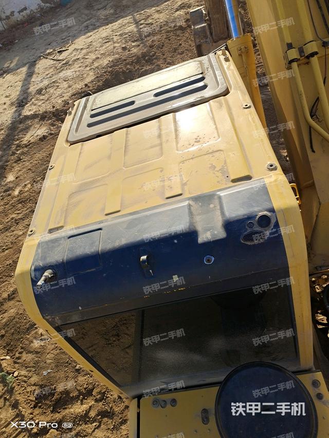 駕駛室頂部（整機(jī)外觀）