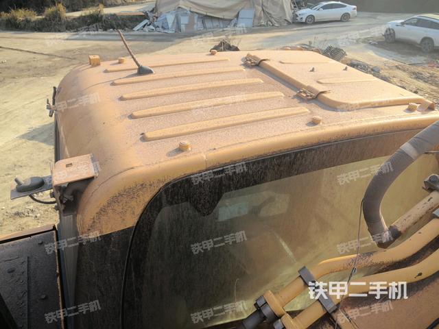 駕駛室頂部俯視（上車(chē)部件）