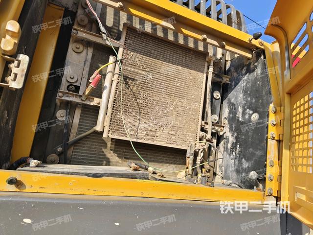 散熱器正面（大件艙室）