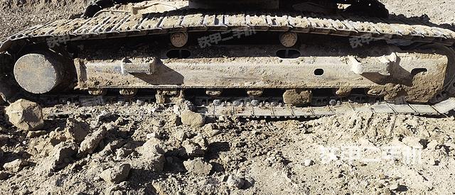 單側(cè)履帶整體(整機外觀) 單側(cè)履帶整體(整機外觀)