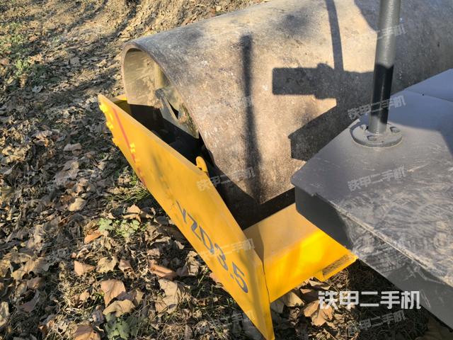 鋼輪厚度(壓路機(jī)前后車架) 鋼輪厚度(壓路機(jī)前后車架)