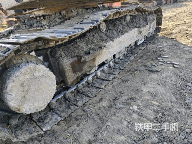 右側(cè)履帶整體（行走機(jī)構(gòu)）