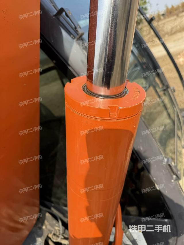 小臂整體左后（工作和回轉(zhuǎn)裝置）