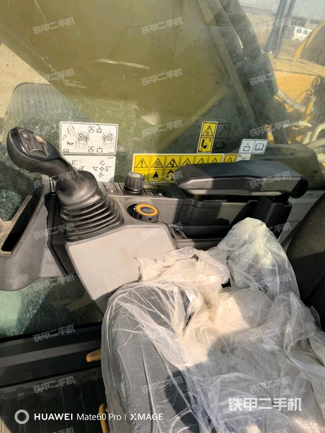 座椅后部（駕駛室部分）