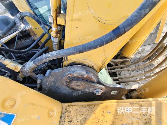 大臂根部?斜視（工作和回轉(zhuǎn)裝置）