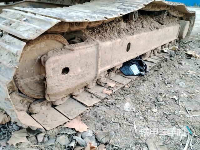 右側(cè)履帶整體（行走機(jī)構(gòu)）