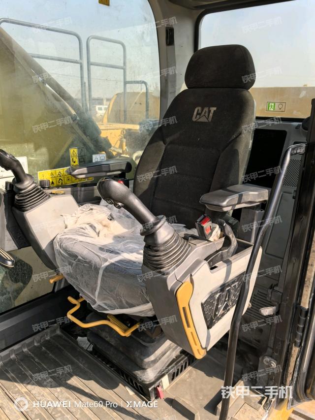 座椅左側(cè)控制臺(tái)/音響/含左手柄（駕駛室部分）